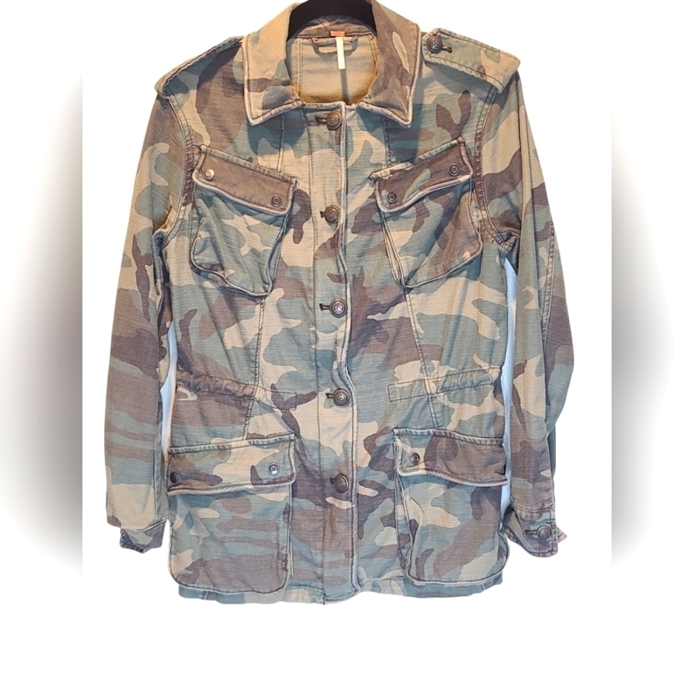 Free People Camouflage Military Style 100% Cotton Jacket size XS